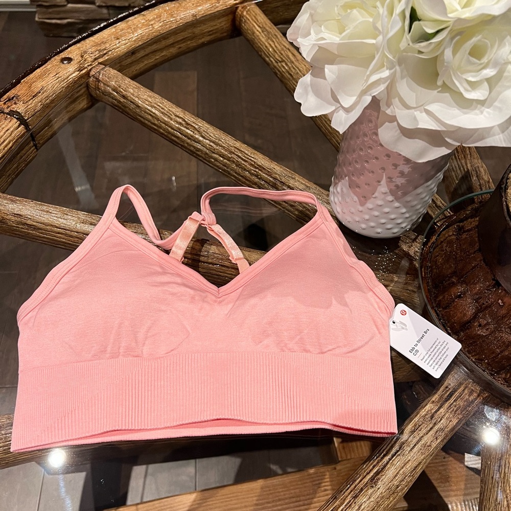 Lululemon Ebb to Street Bra Size 6